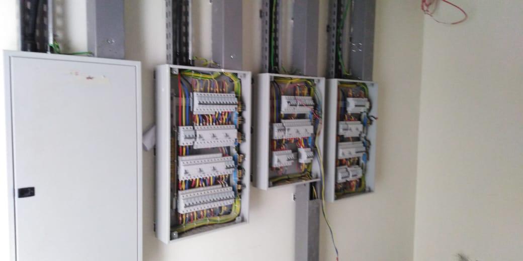 تركيب عدادات كهربائية